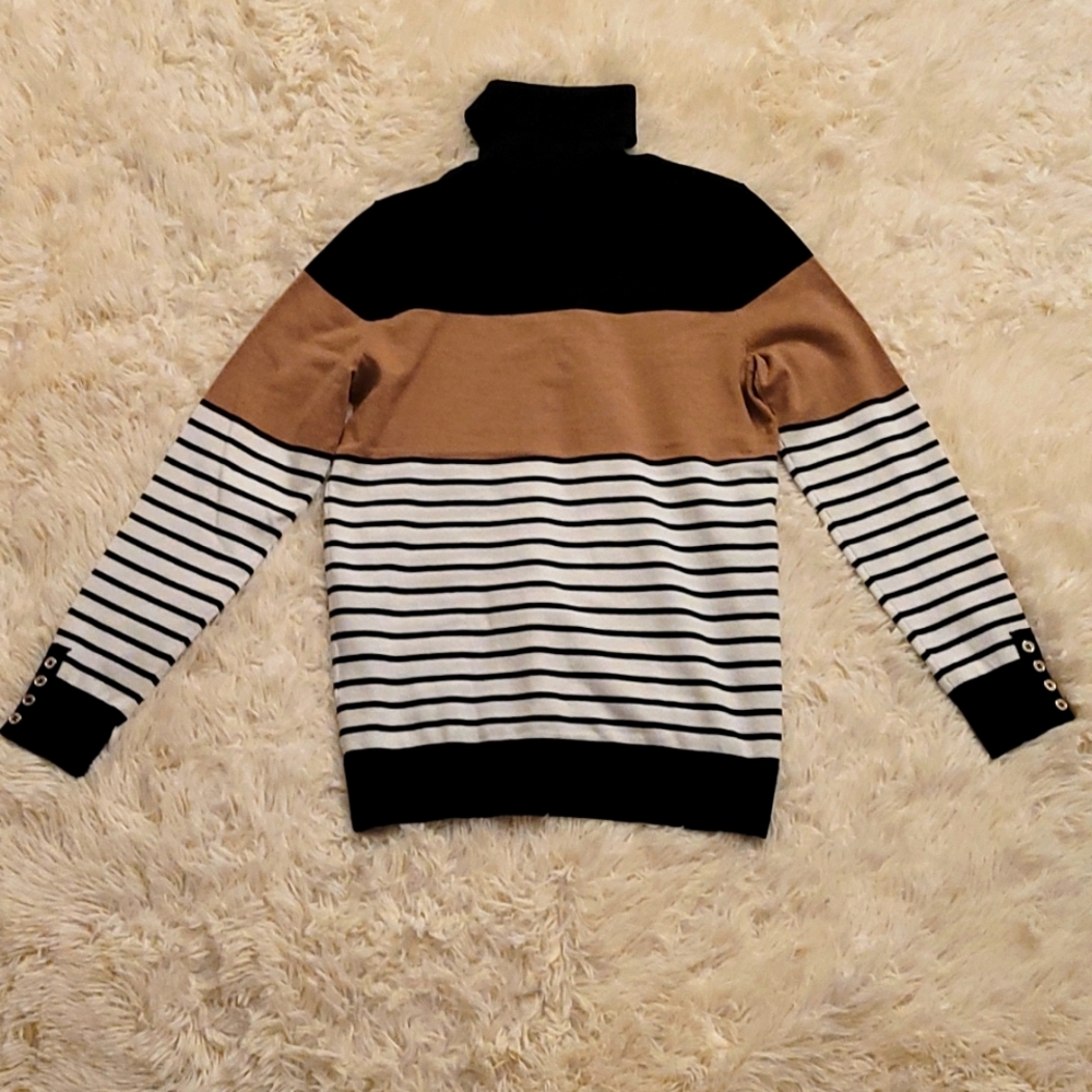 NWT Tommy Hilfiger Neutral Turtleneck Sweater